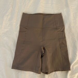 Le Oré Khaki Lucca studio bike shorts xsmall bandier